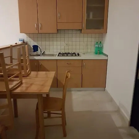 Montecorvo Πανσιόν *